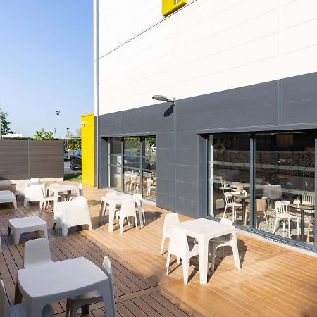 B&B Hotel Rennes Parc Expo Aeroport Bruz Bagian luar foto