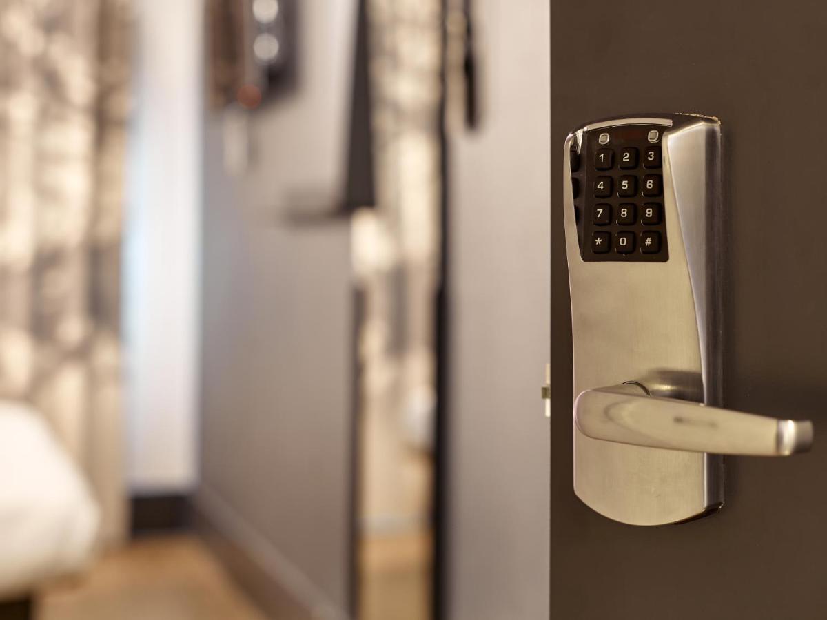 B&B Hotel Rennes Parc Expo Aeroport Bruz Bagian luar foto