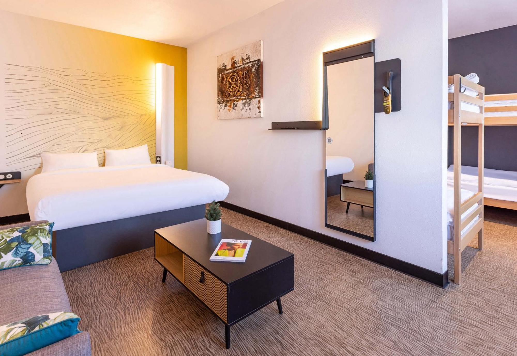 B&B Hotel Rennes Parc Expo Aeroport Bruz Bagian luar foto